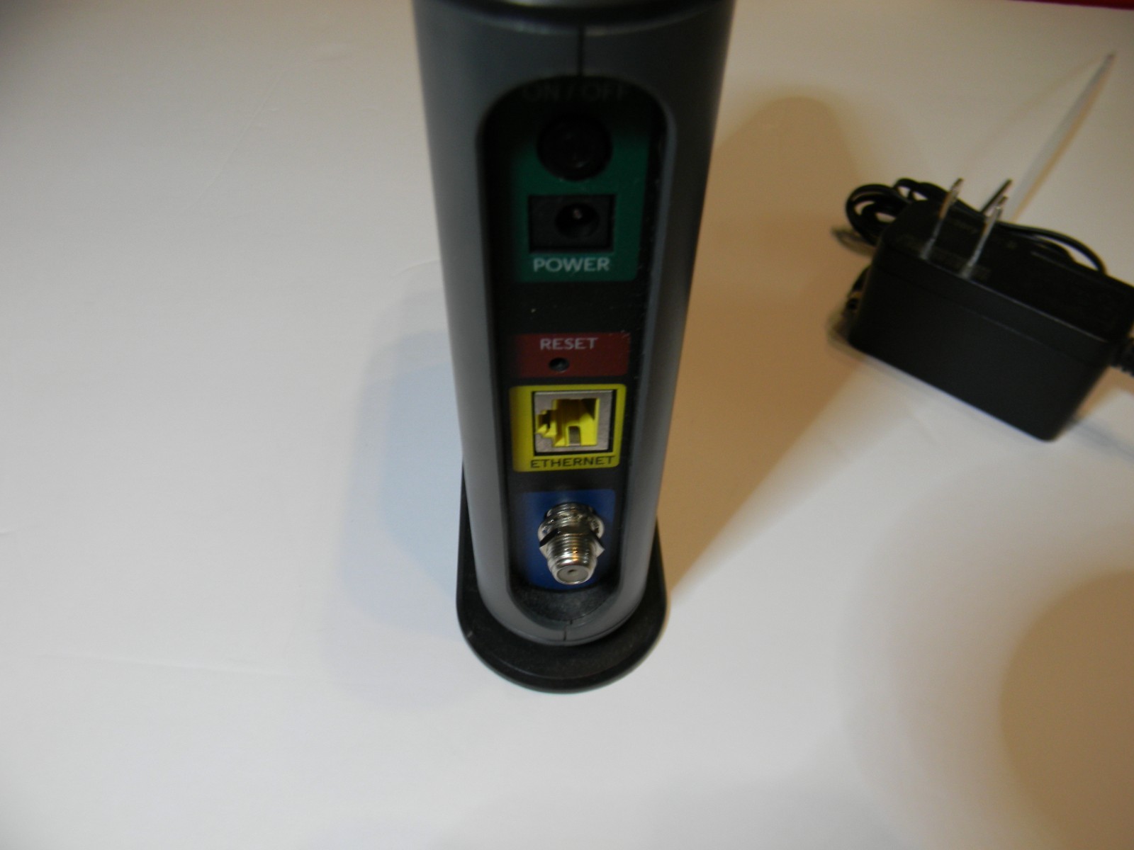 Motorola DOCSIS 3.0 Cable Modem – MB7220