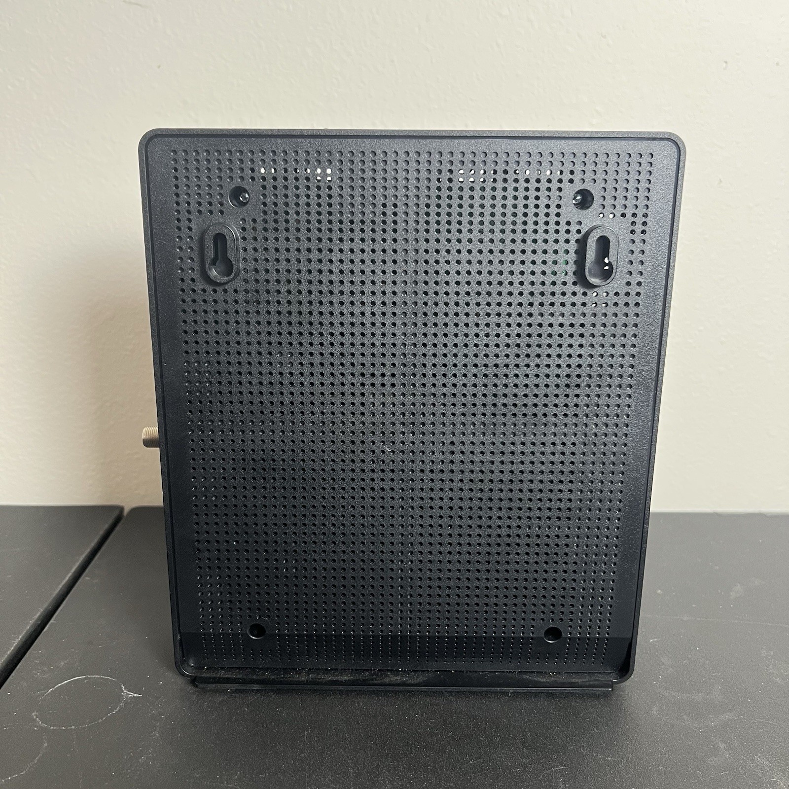 Ubee UBC1329 DOCSIS 3.1 Wireless Voice Gateway Modem Router