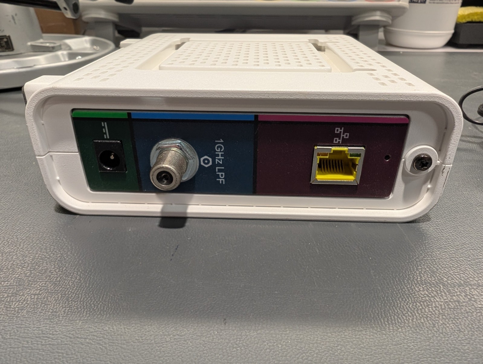 ARRIS SURFboard SB6190 DOCSIS 3.0 32 x 8 Gigabit Cable Modem