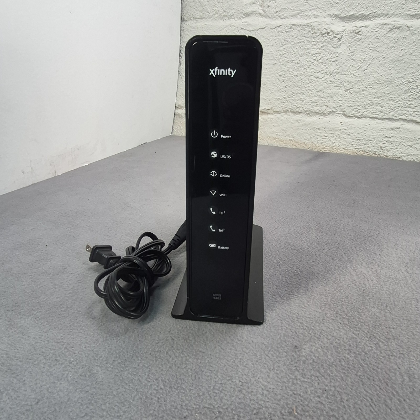 Xfinity Cable Modem Wifi Router Arris TG862G/CT With Power Cord USED