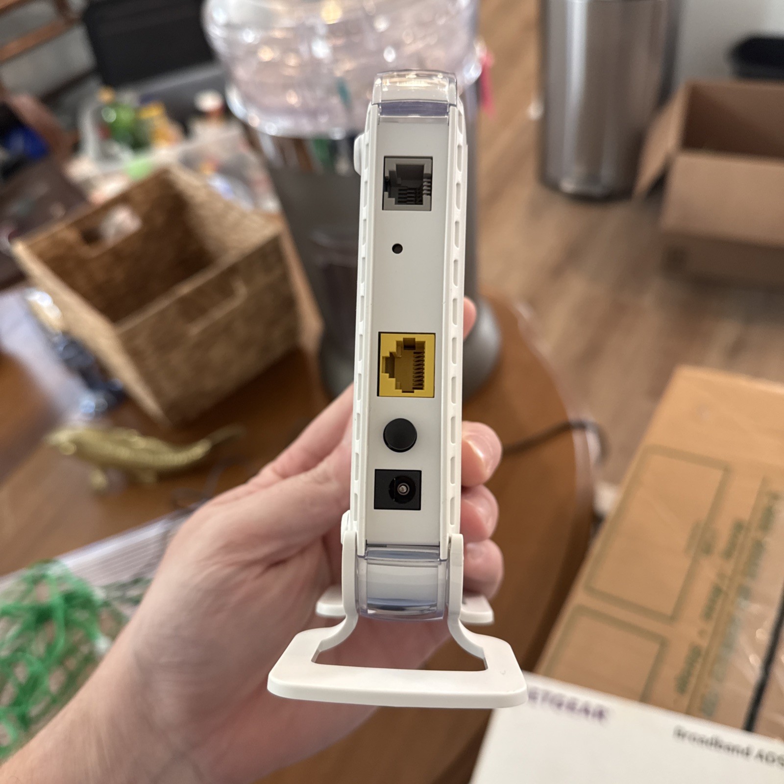 Netgear DM111PSPv2 ADSL2+ Modem High-Speed DSL Internet Modem Router