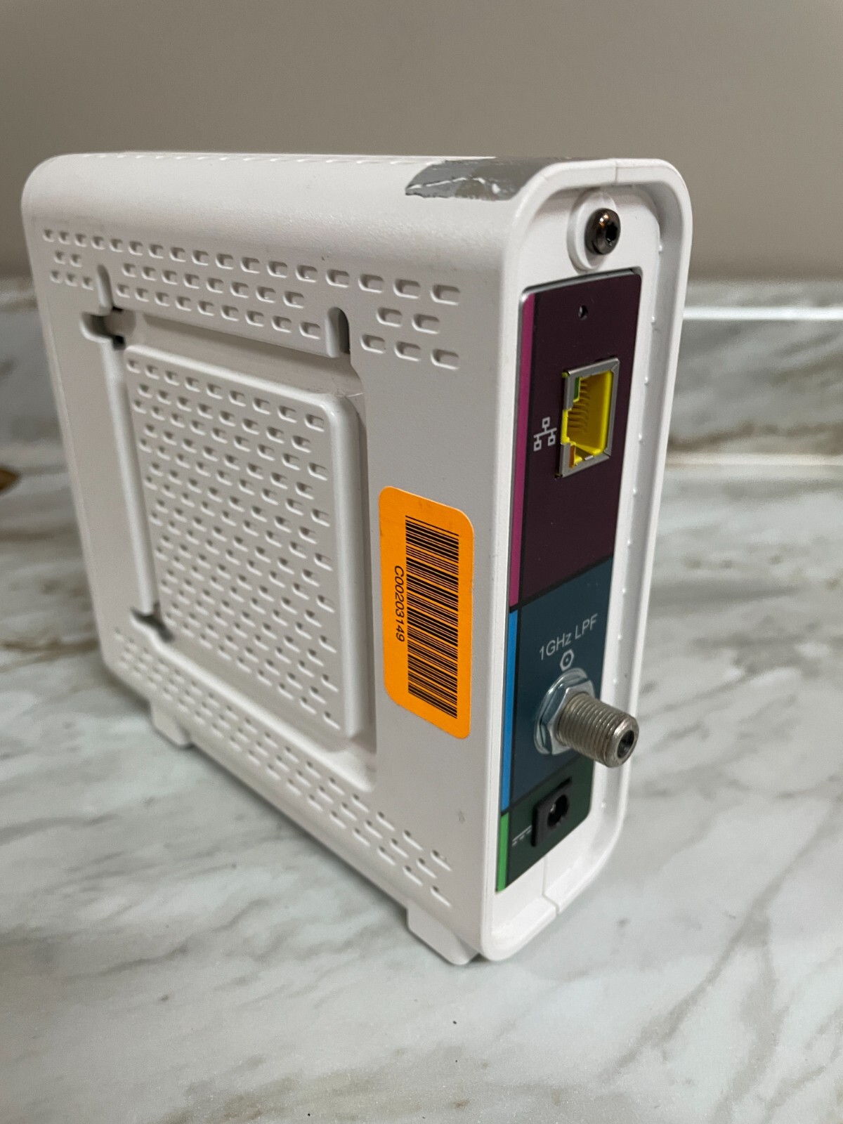 ARRIS Surfboard DOCSIS 3.0 Cable Modem White SB6190RB