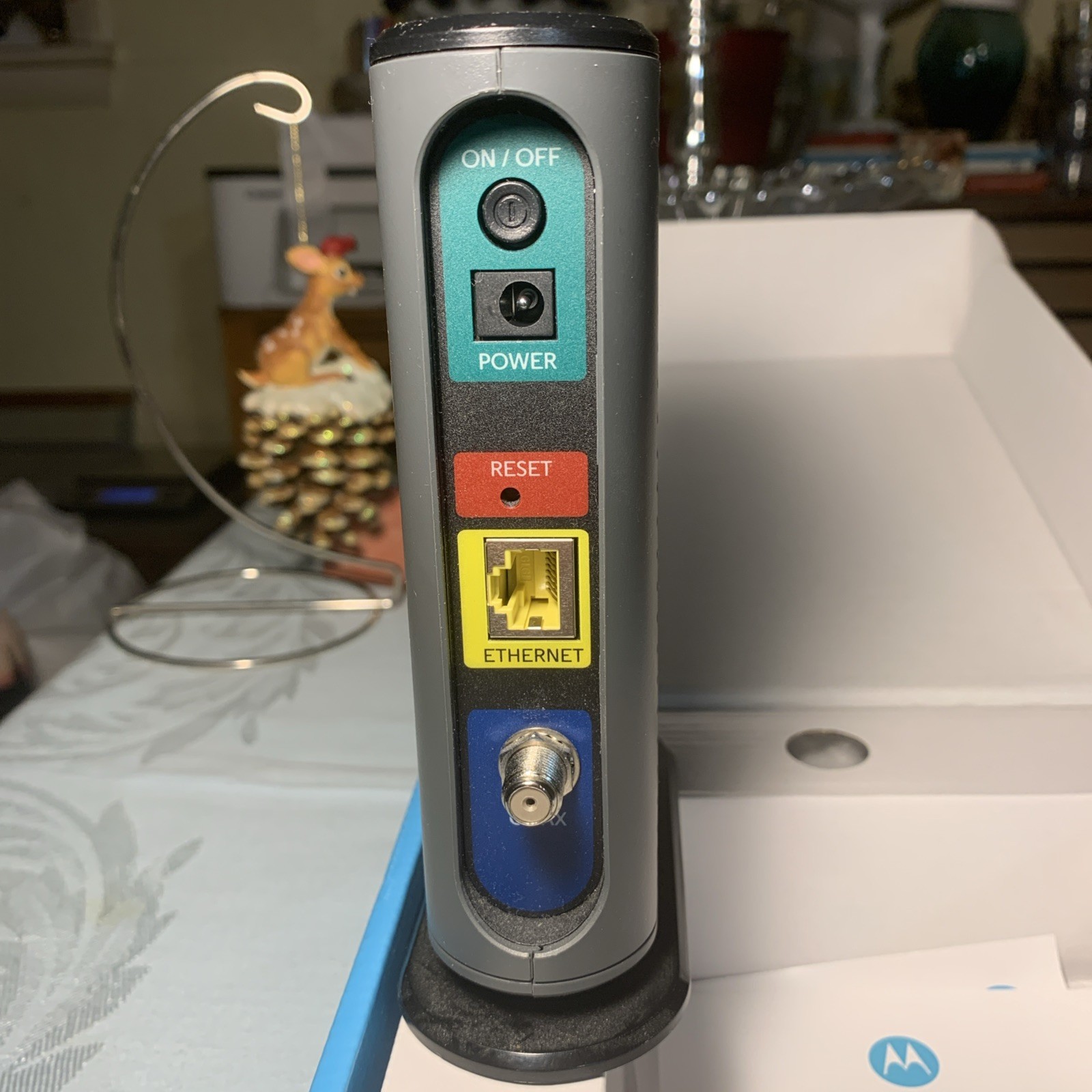 Motorola 8 By 4 Cable Modem,Model MB7220.New In Open Box.