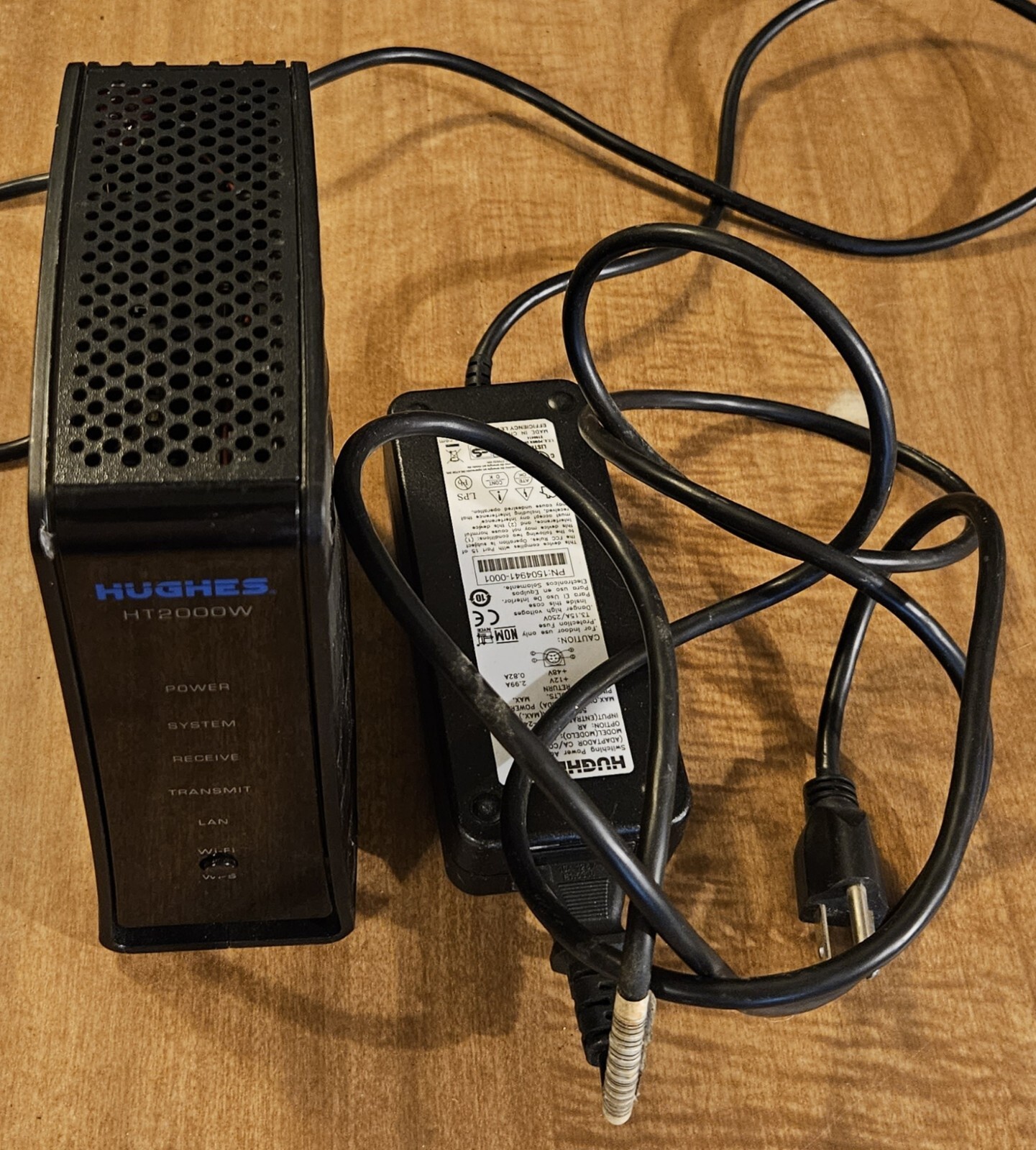  HughesNet HT2000W Satellite Dual Band 2.4Ghz-5Ghz Internet Modem Router