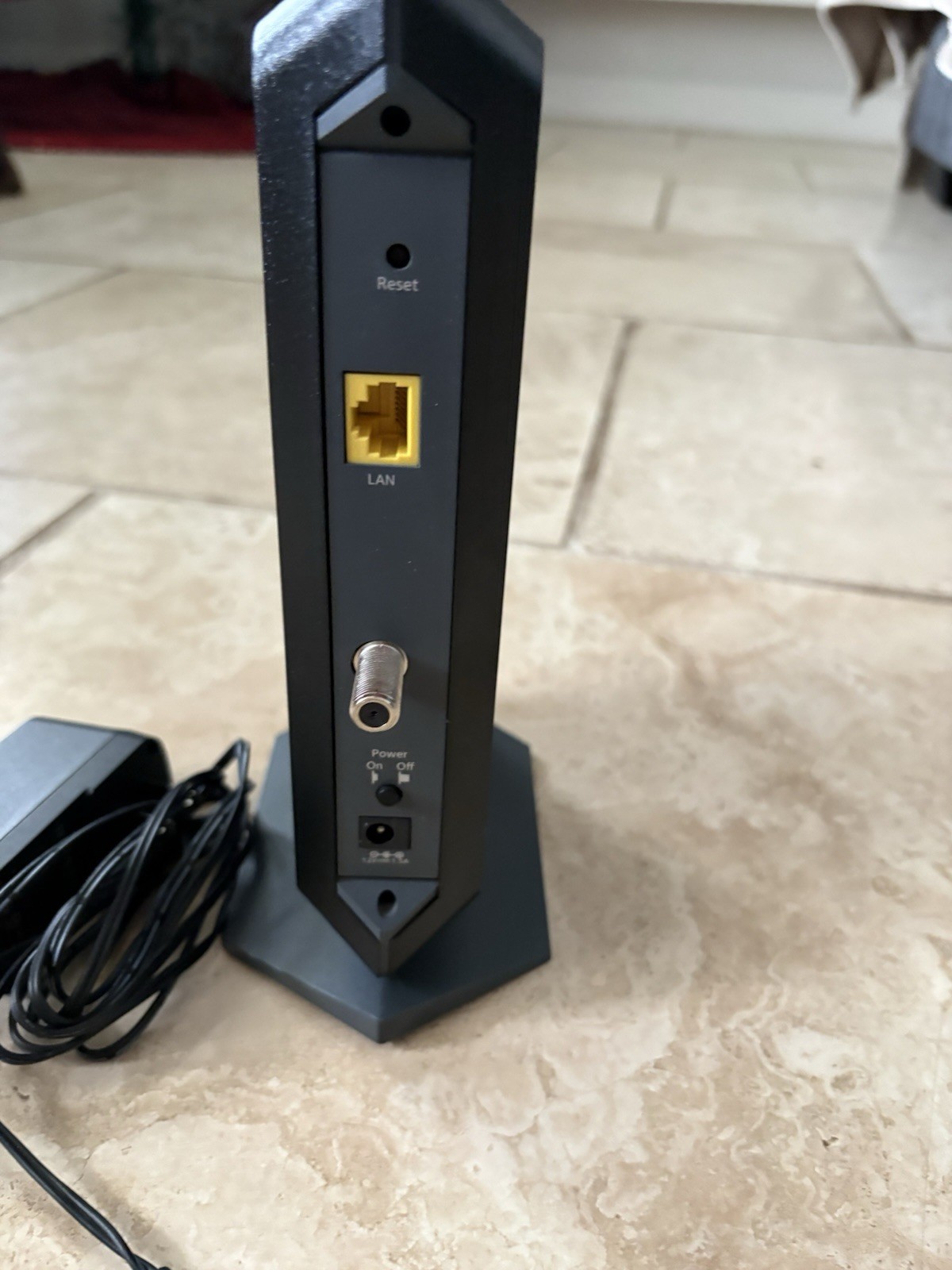 Netgear CM1000v2  High-Speed Cable Modem – Black™ (refurbished)