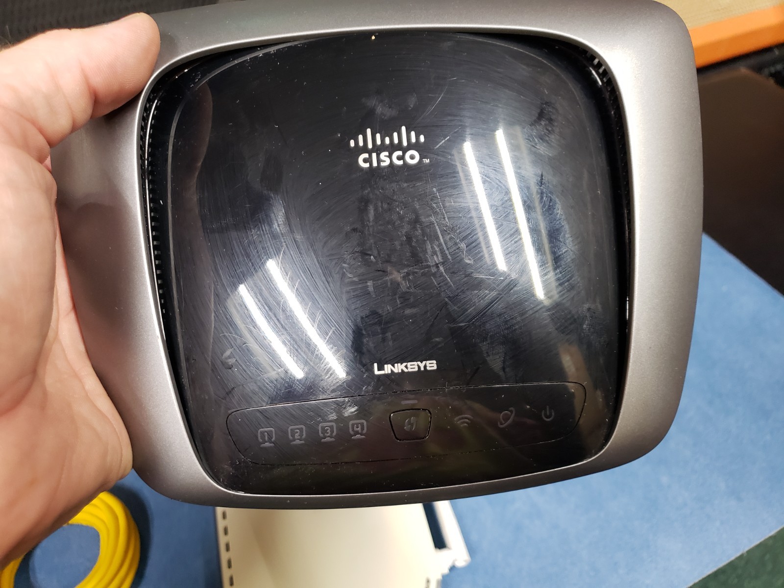 lot of 5 modems untested Netgear, AT&T, Linksys, Cisco as-is