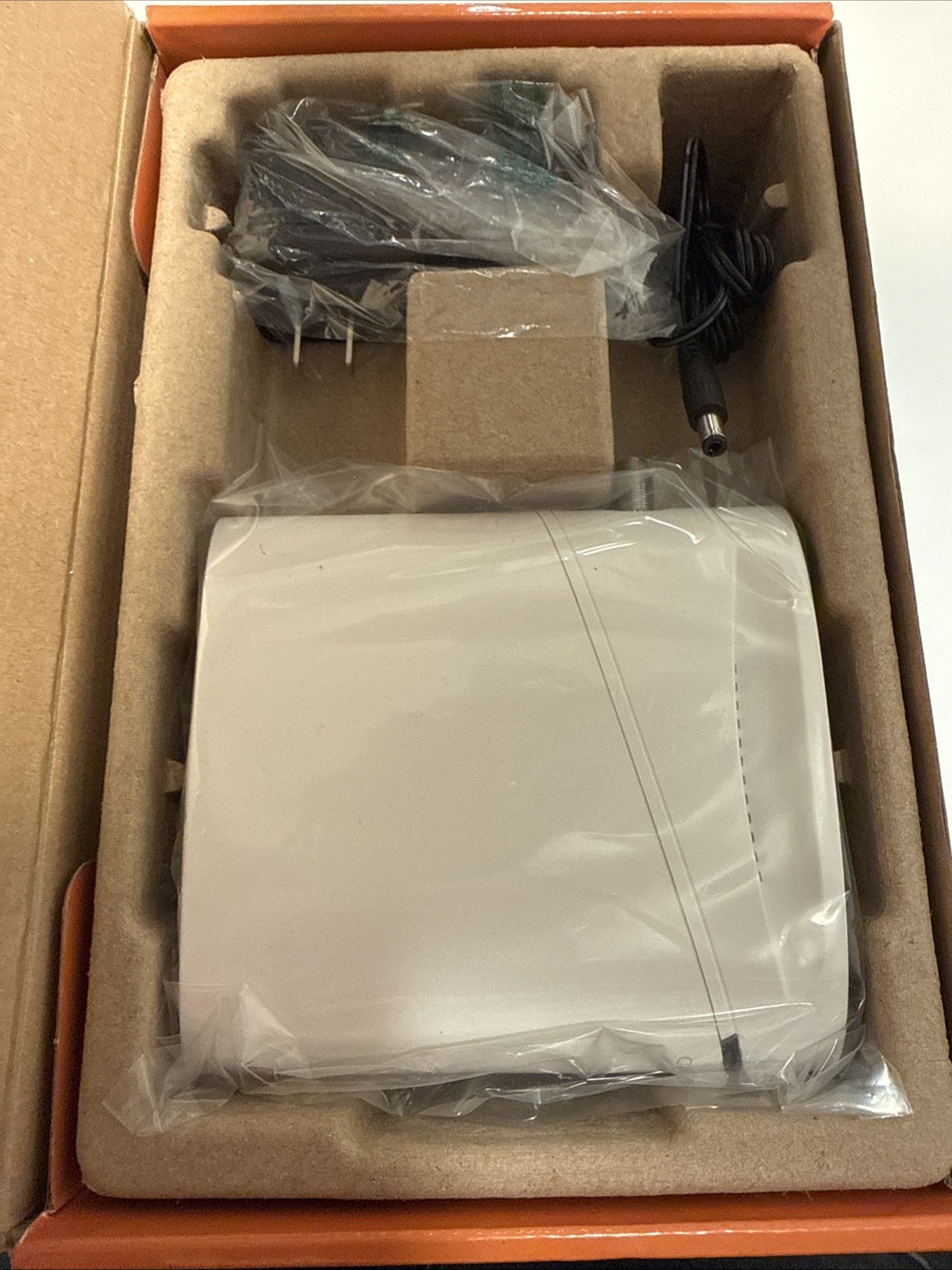 [Open Box] ARRIS Surfboard S34 DOCSIS 3.1 Multi-Gigabit Cable Modem