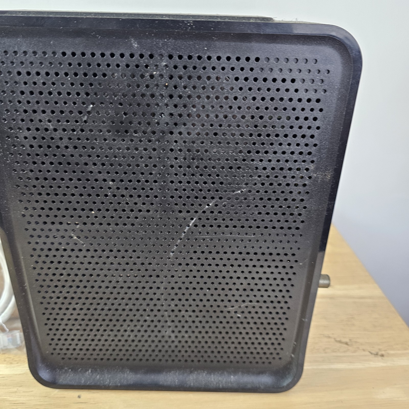 EVO3000GW: Wi-Fi 5 DOCSIS 3.1 Gateway Black Cable Modem WIFI Router Used