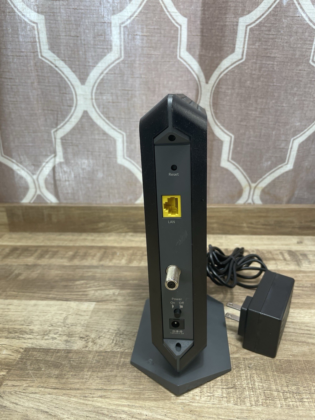 NETGEAR CM1000v2 Nighthawk DOCSIS 3.1 Cable Modem USED WORKING