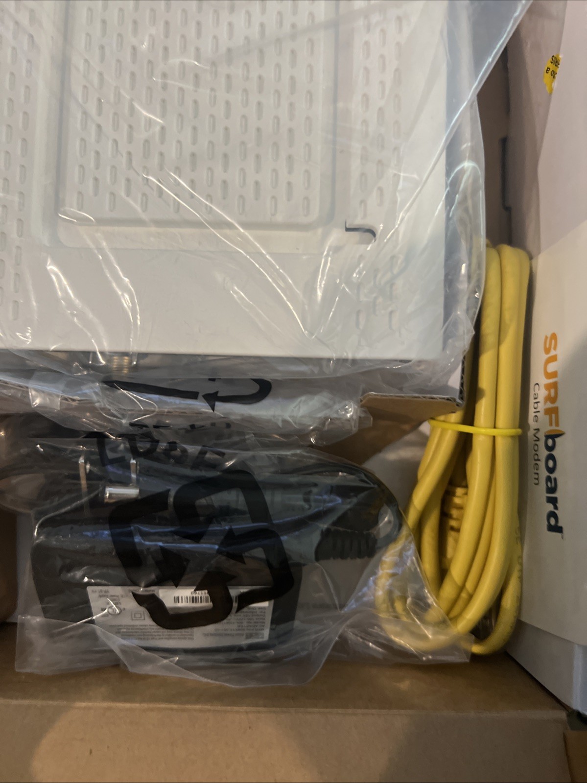 NIB ARRIS Surfboard SB6190-RB DOCSIS 3.0 Cable Modem White New In Open Box