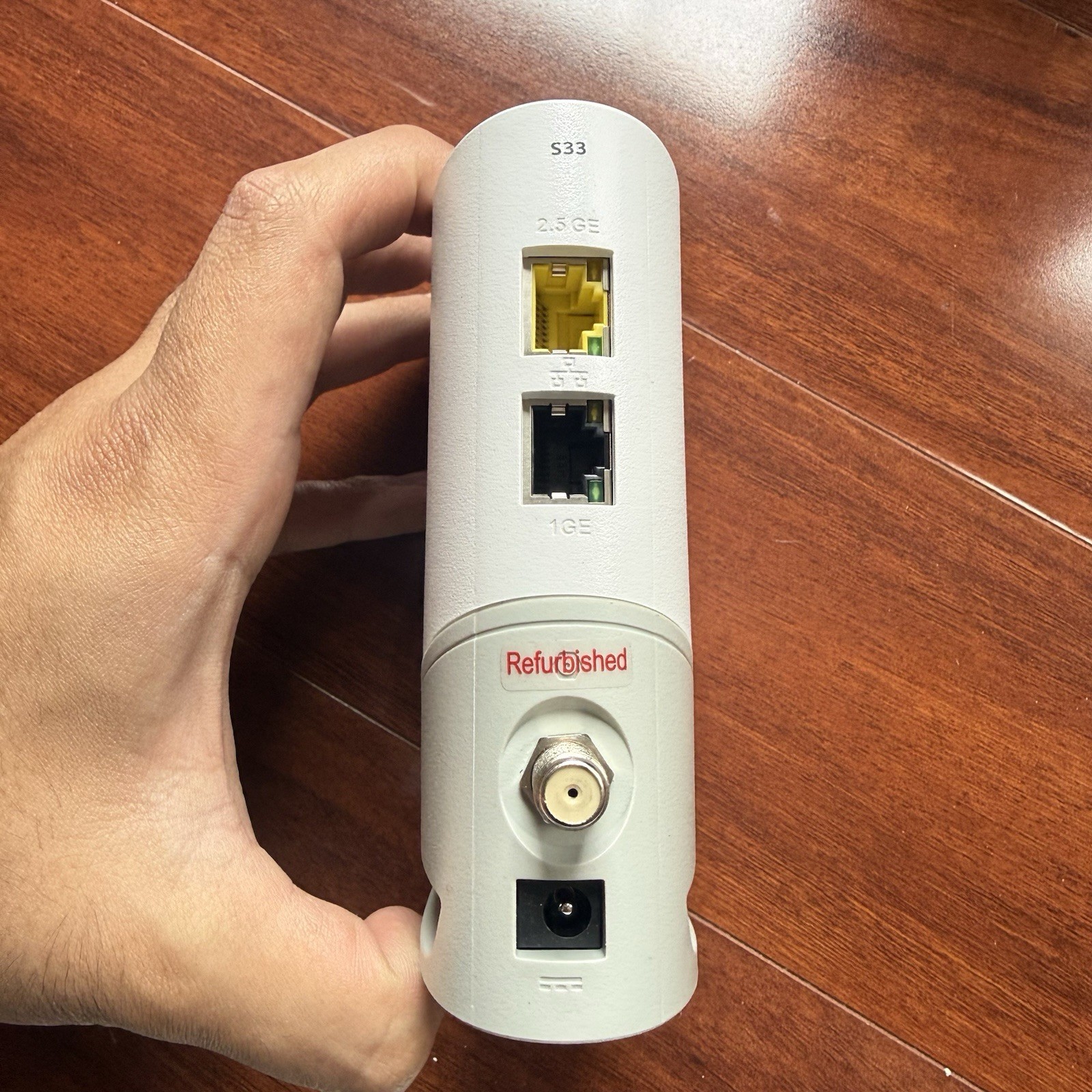 ARRIS SURFboard S33v3 S33 DOCSIS 3.1 3.5Gbps Cable Modem 2.5GbE