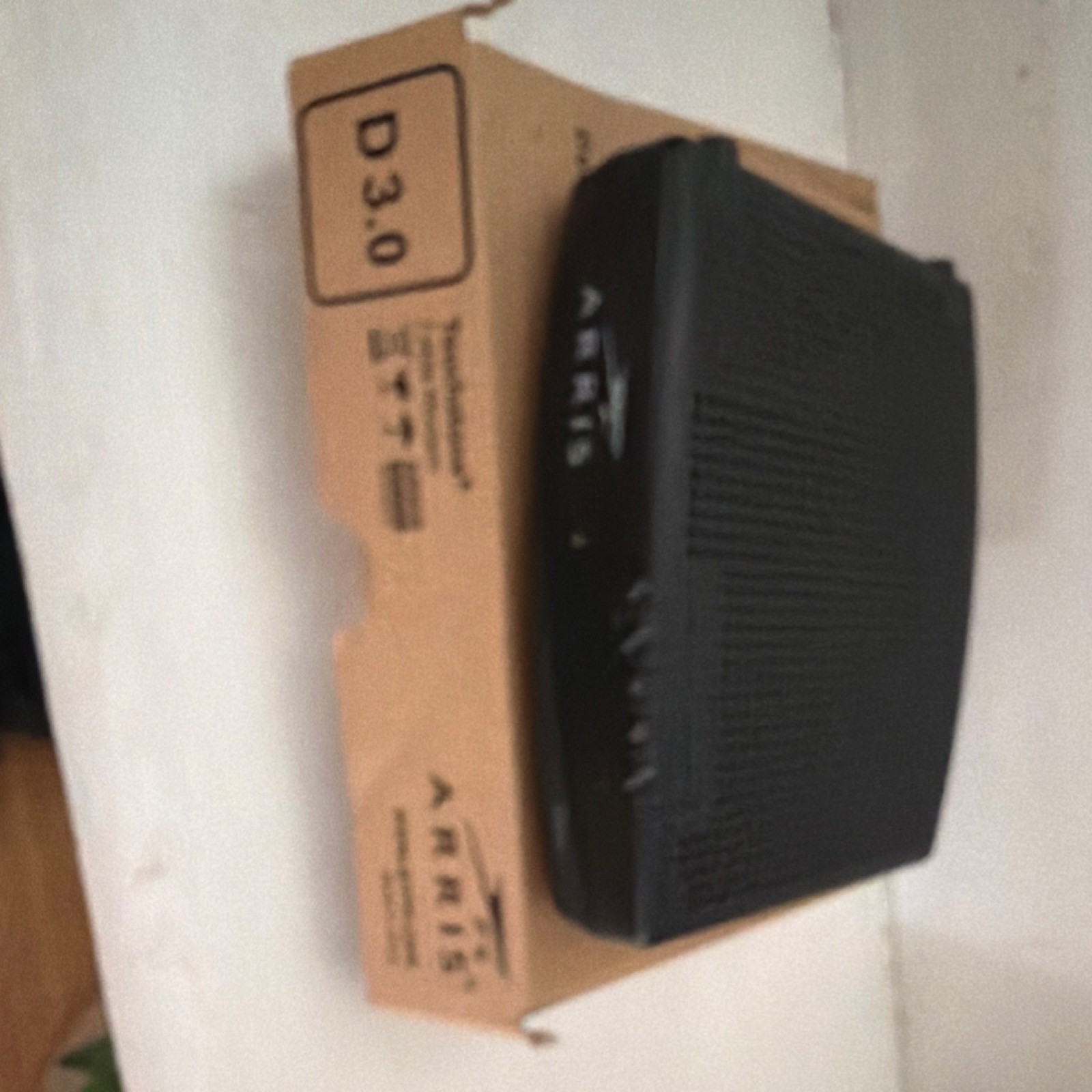 ARRIS Touchstone WBM760A DOCSIS 3.0 Cable Modem 343 Mbps RJ-45 Black