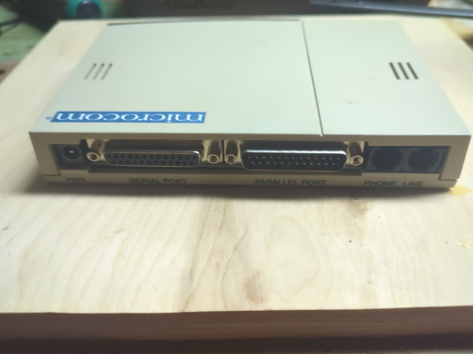 Microcom Deskport P Modem
