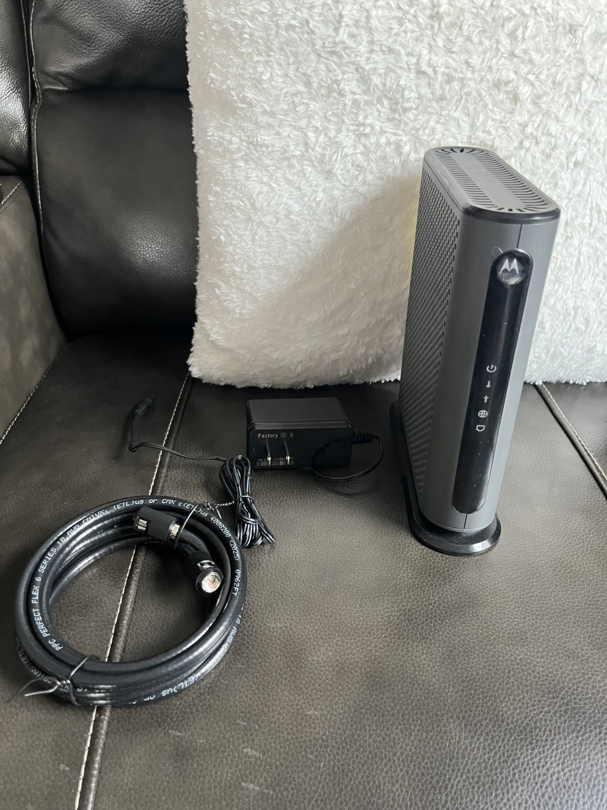 Motorola MB8600 DOCSIS 3.1 Cable Modem – Black Works with Xfinity, Cox, Spectrum