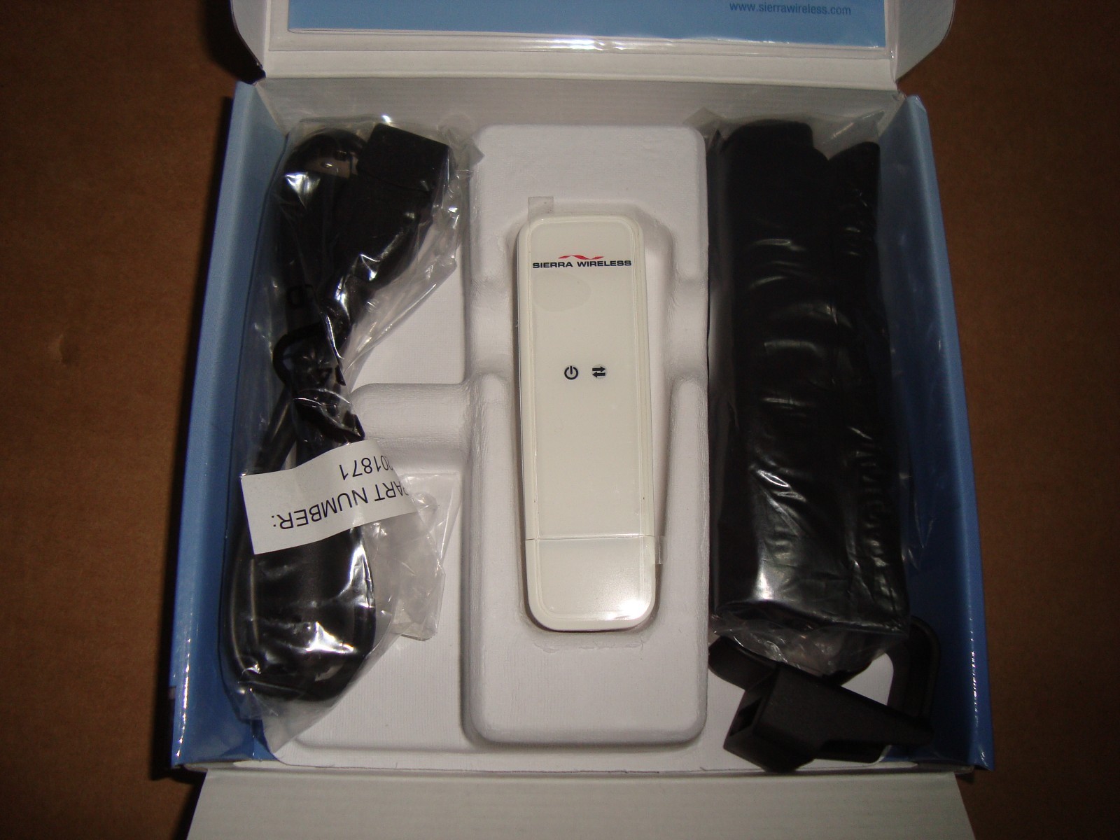 Sierra Wireless Compass 889 – BroadBand USB Modem HSPA 7.2 – See Photos –