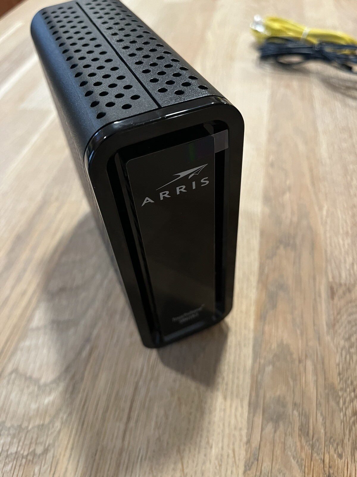 Arris SURFboard SB6183 DOCSIS 3.0 Cable Modem