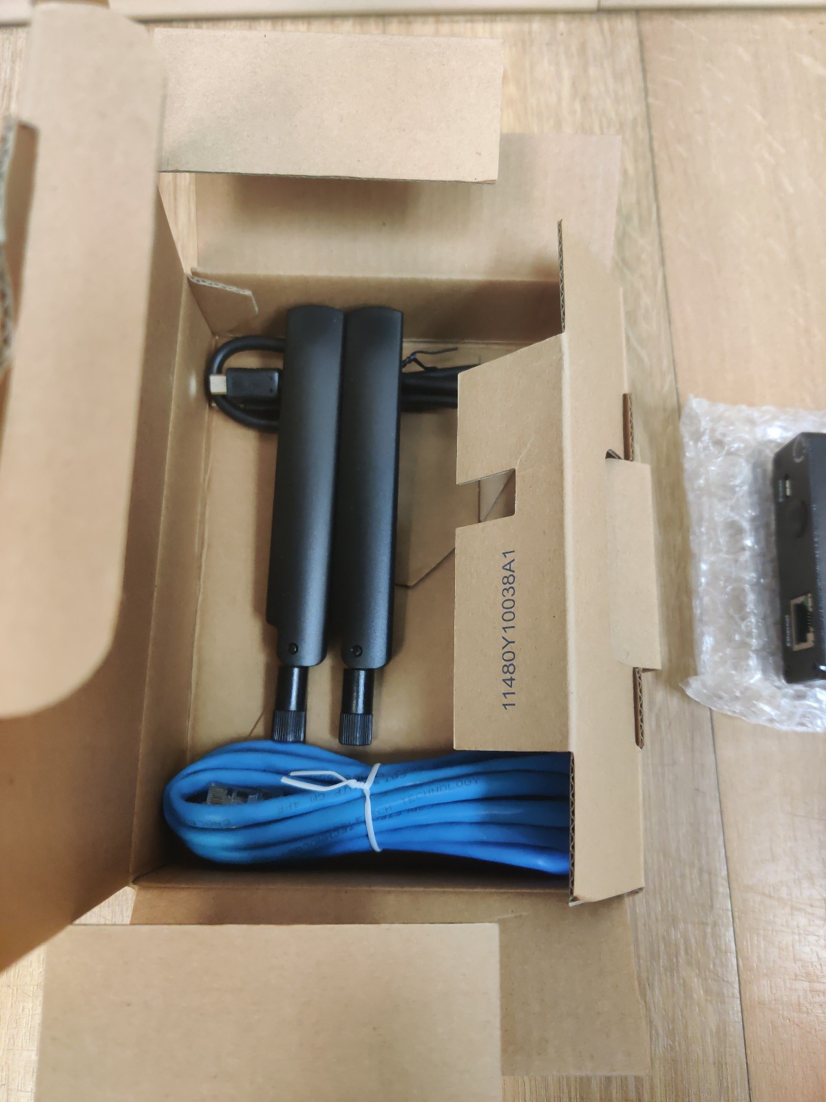 NEW Amit Protectli 4G Ethernet Modem IDG400-0TE0C and External Antenna Kit