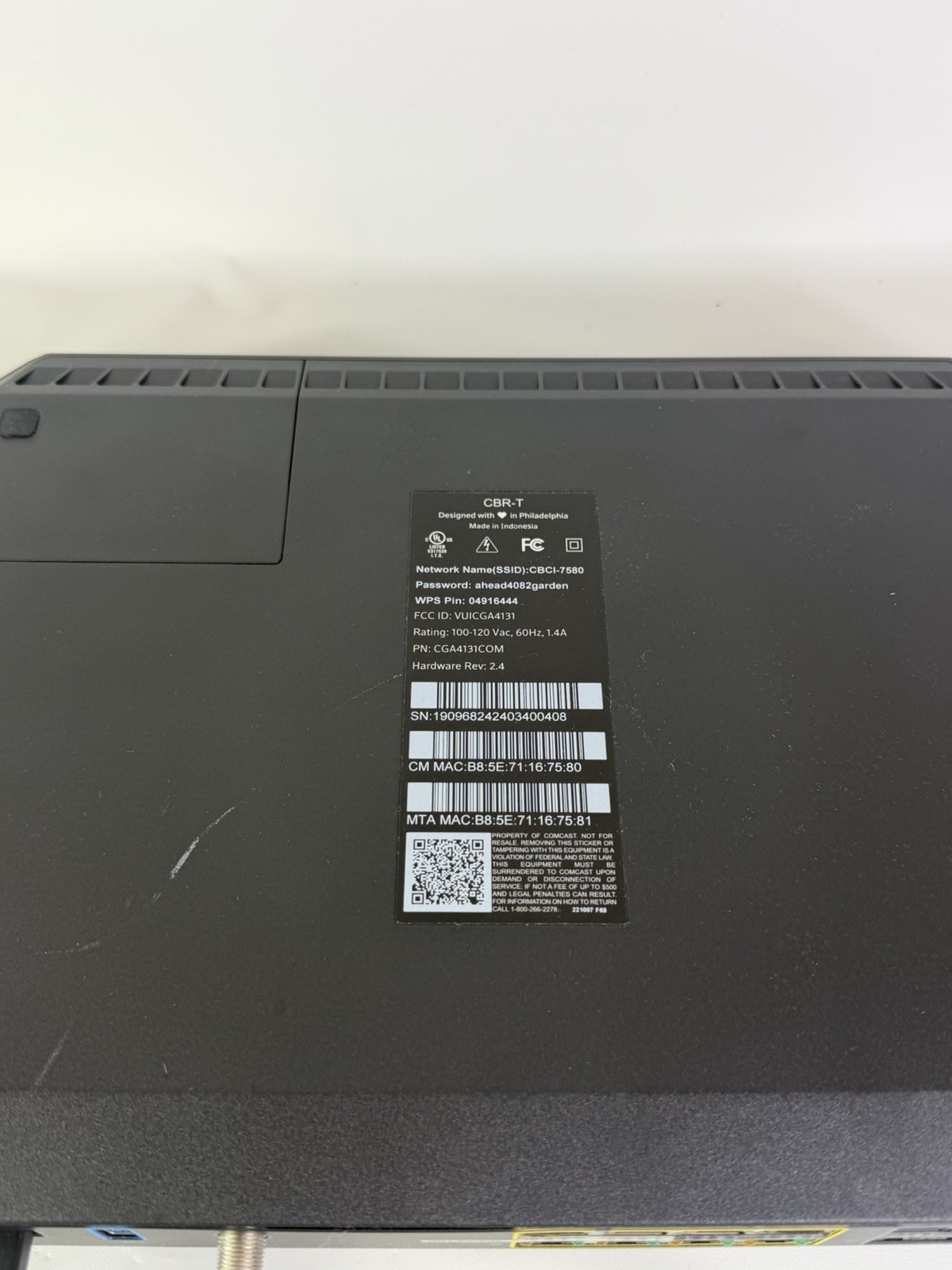 Comcast Business CBR-T CGA4131COM Modem/Wifi Router