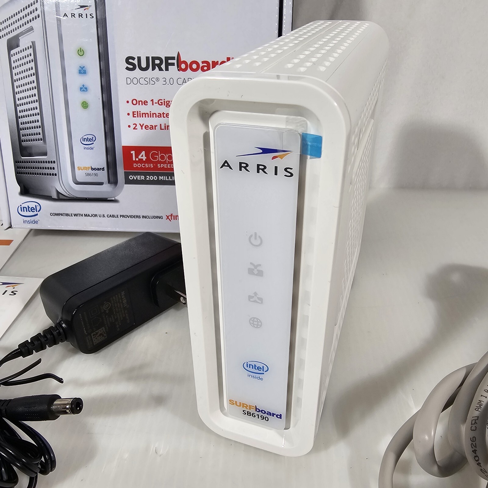 ARRIS Surfboard SB6190 Cable Modem