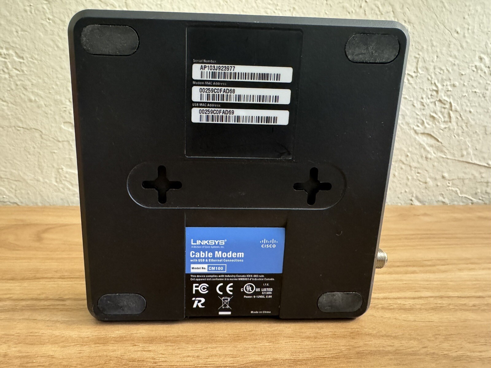 Cisco Linksys CM100 Cable Modem w/ Adapter