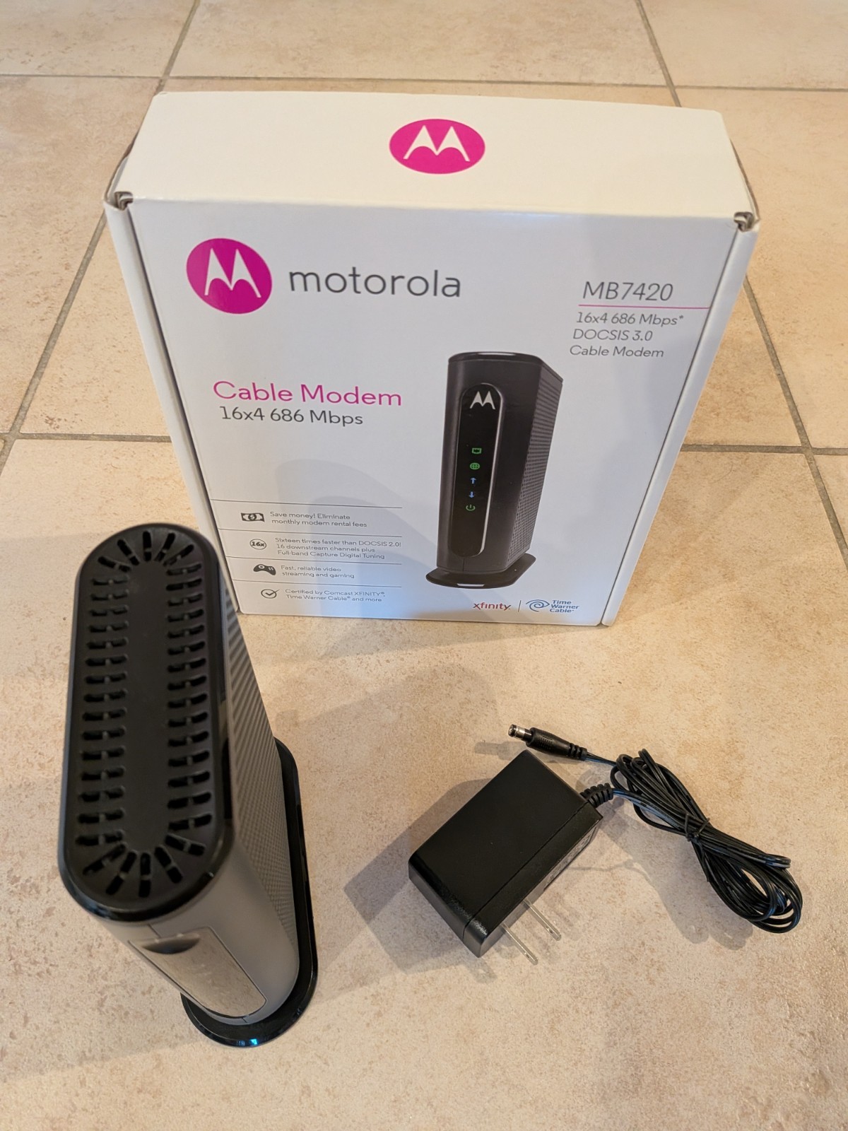 Motorola MB7420 16×4 686 Mbps ​​Cable Modem