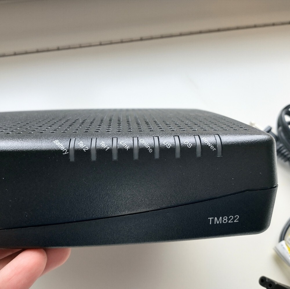 Arris TM822G Cable Modem Plus Voice/Telephone Over Cable Box – Battery Backup
