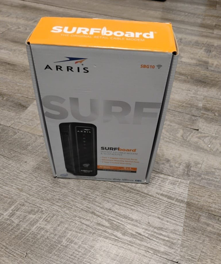 ARRIS SURFboard SBG10 DOCSIS 3.0 Cable Modem & AC1600 Dual Band black
