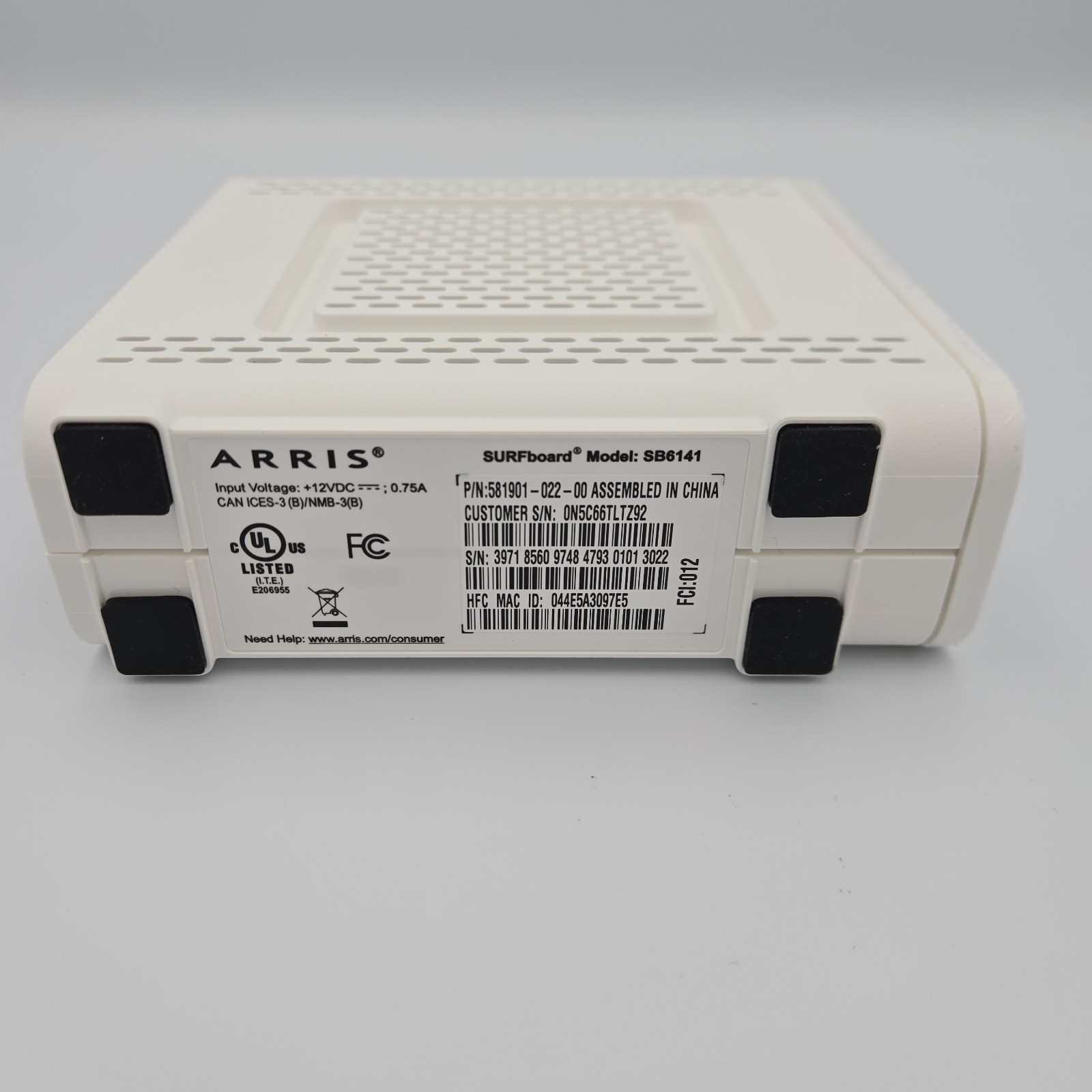 ARRIS Motorola SURFboard SB6141 DOCSIS 3.0 Cable Modem 343 Mbps 8×4 White