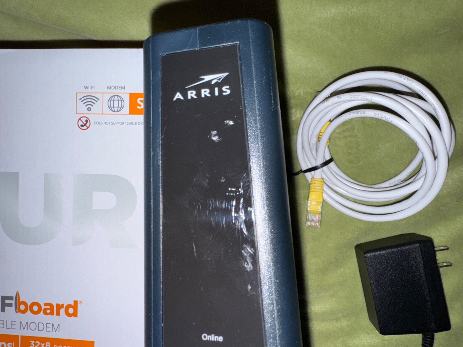 ARRIS (SBG8300) – Cable Modem Router Combo – Fast DOCSIS 3.1 – 3months light use