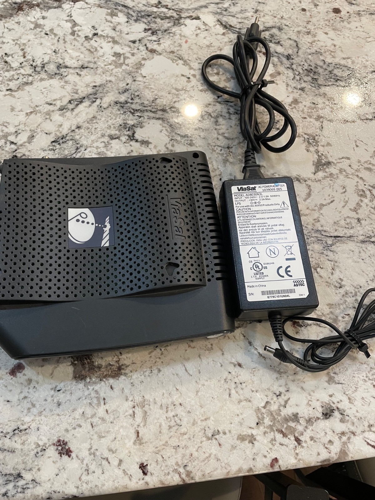 ViaSat Modem Model RM4100 Surfbeam 2 with Power Supply.
