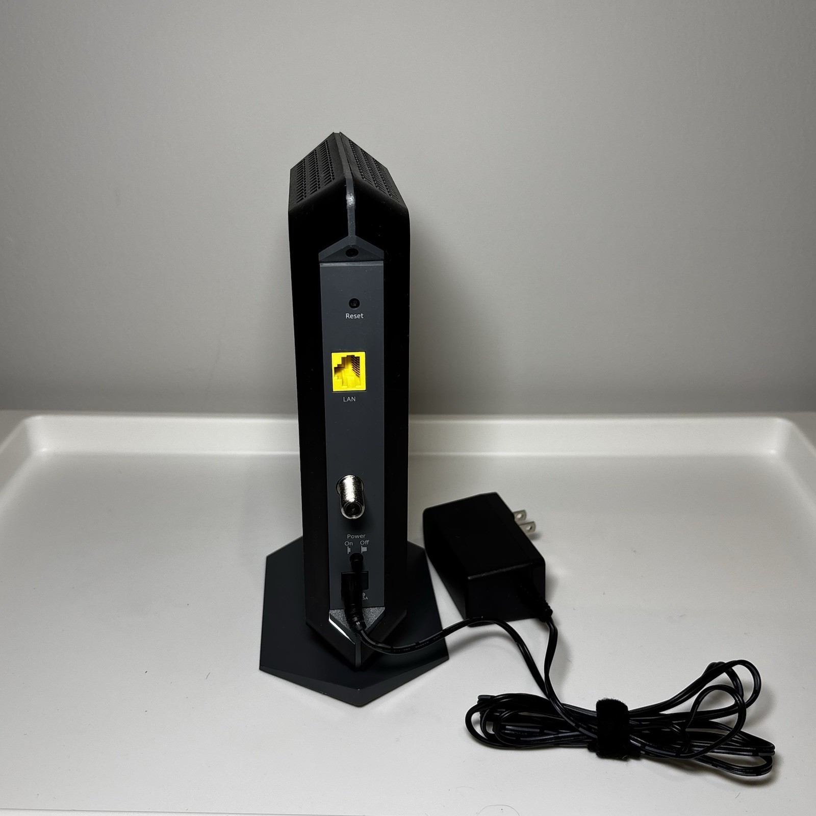 NETGEAR CM1000v2 DOCSIS 3.1 Cable Modem Black Ethernet RJ-45 Coaxial Port