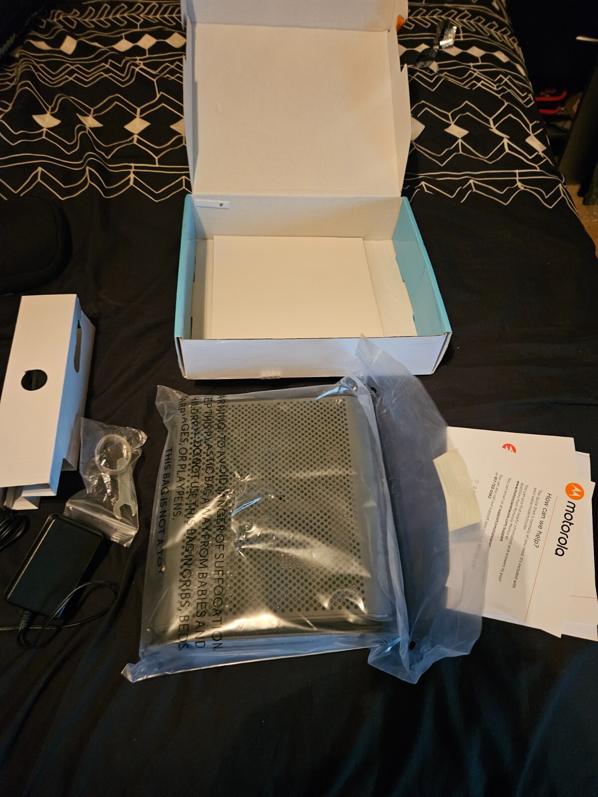 Motorola MG7550 16×4 DOCSIS 3.0 Cable Modem Plus AC1900 WiFi Router NEW OPEN BOX