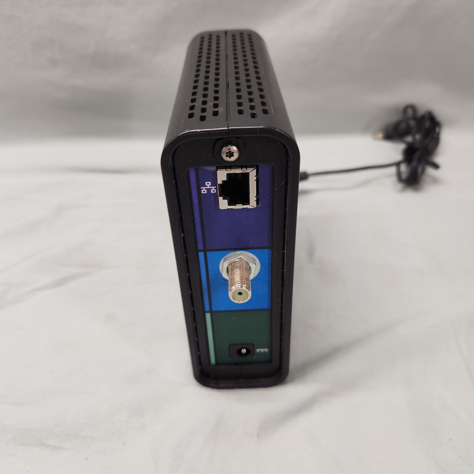 ARRIS SURFboard Cable Modem Router w/ Power Cable – Model SB6121 – Black