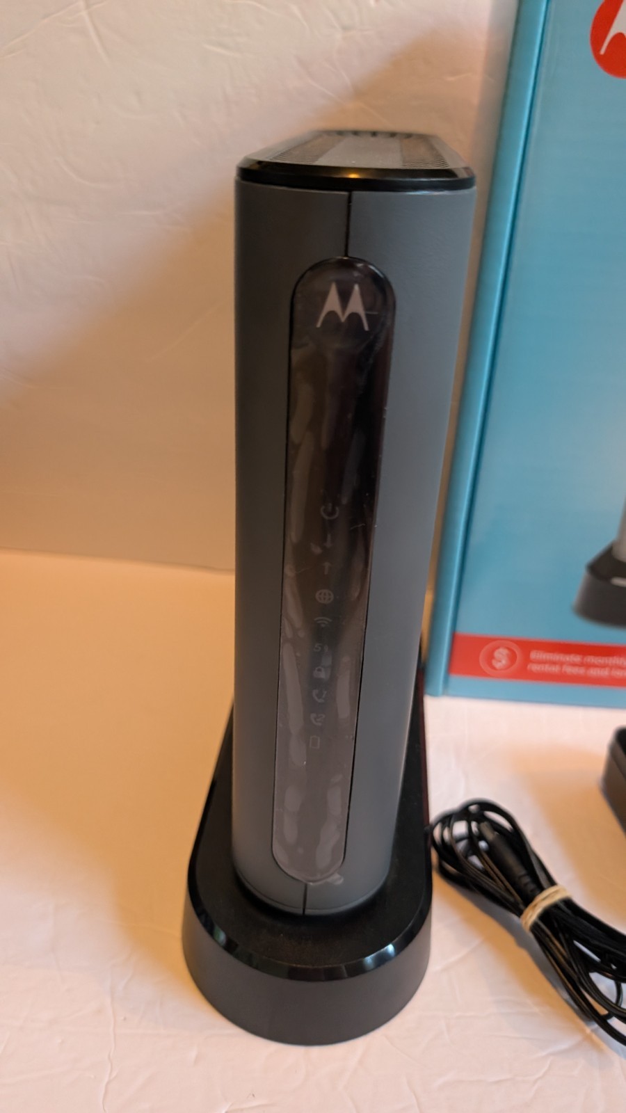Motorola MT7711 24×8 Modem Router Two Phone Ports DOCSIS 3.0 AC1900 Dual Band