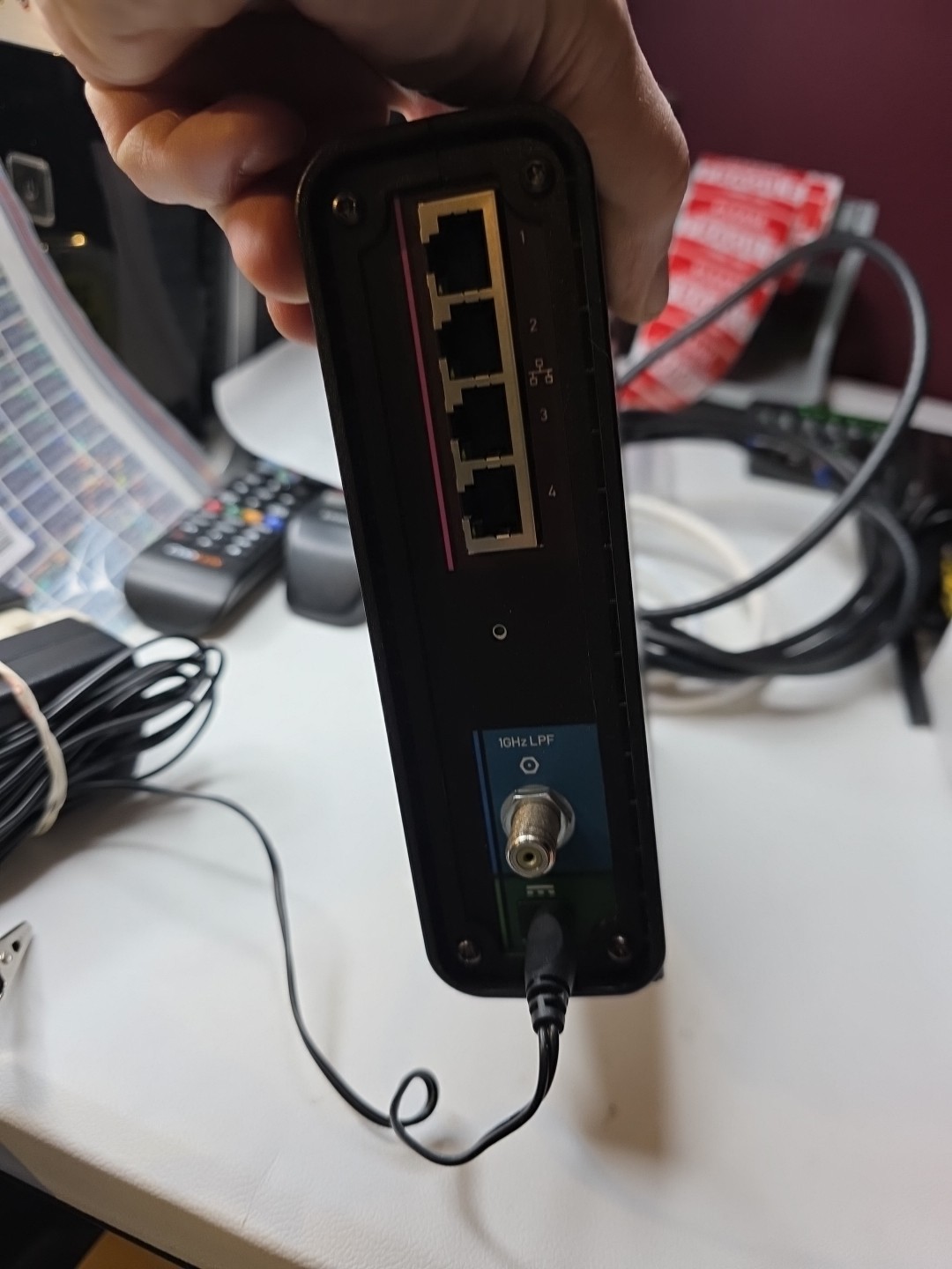 Motorola SURFboard (SBG6580) DOCSIS 3.0 Cable Modem Router 4 Port TESTED &WORKS