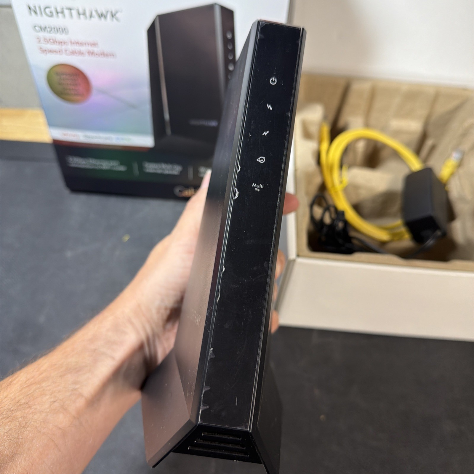NETGEAR Nighthawk CM2000 DOCSIS 3.1 Multi-Gig 2.5Gbps Cable Modem USA SHIP!
