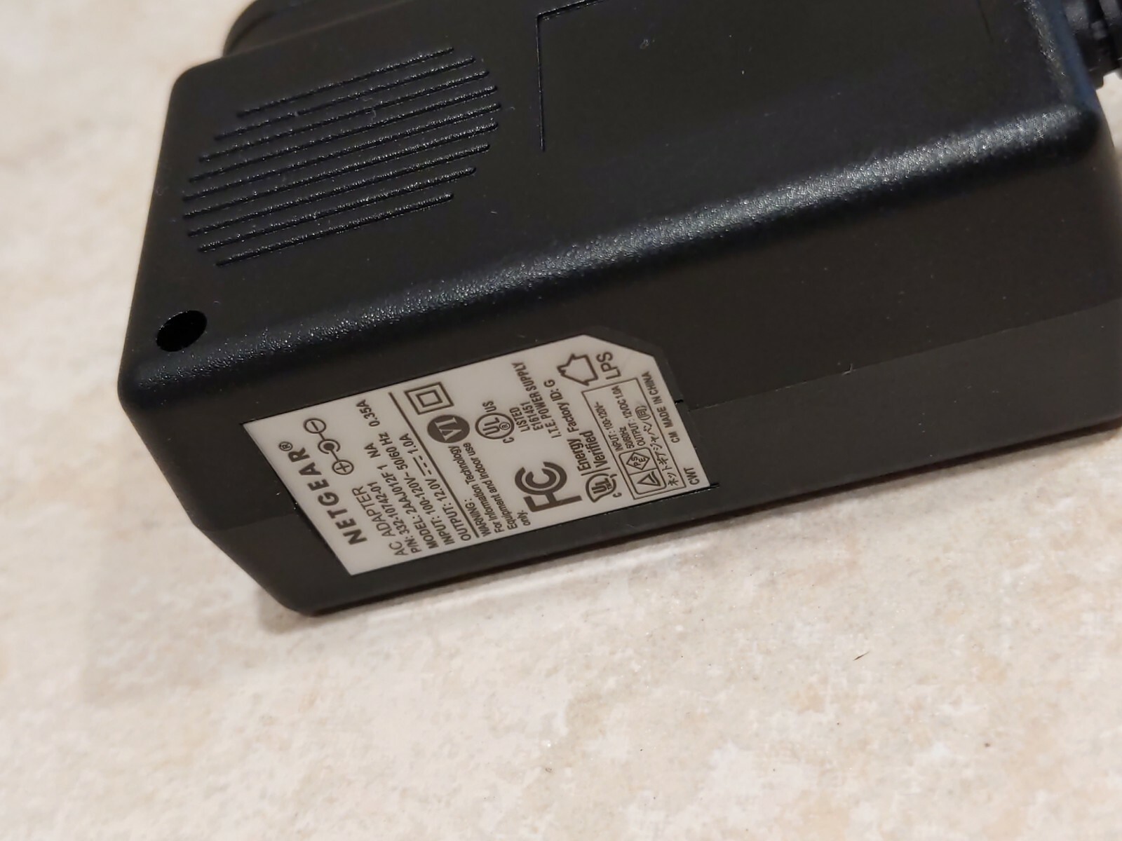 Netgear CM400 High Speed Cable Modem DOCSIS 3.0 Comcast Xfinity Time Warner