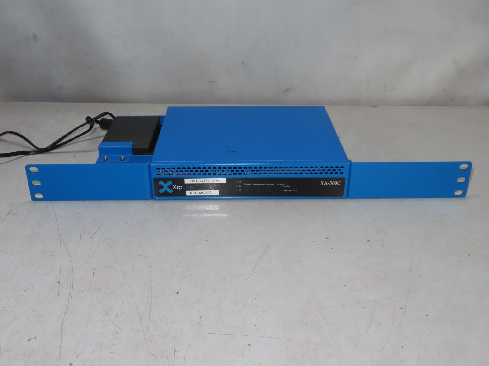 XipLink XA-500C TCP accelerator appliance designed