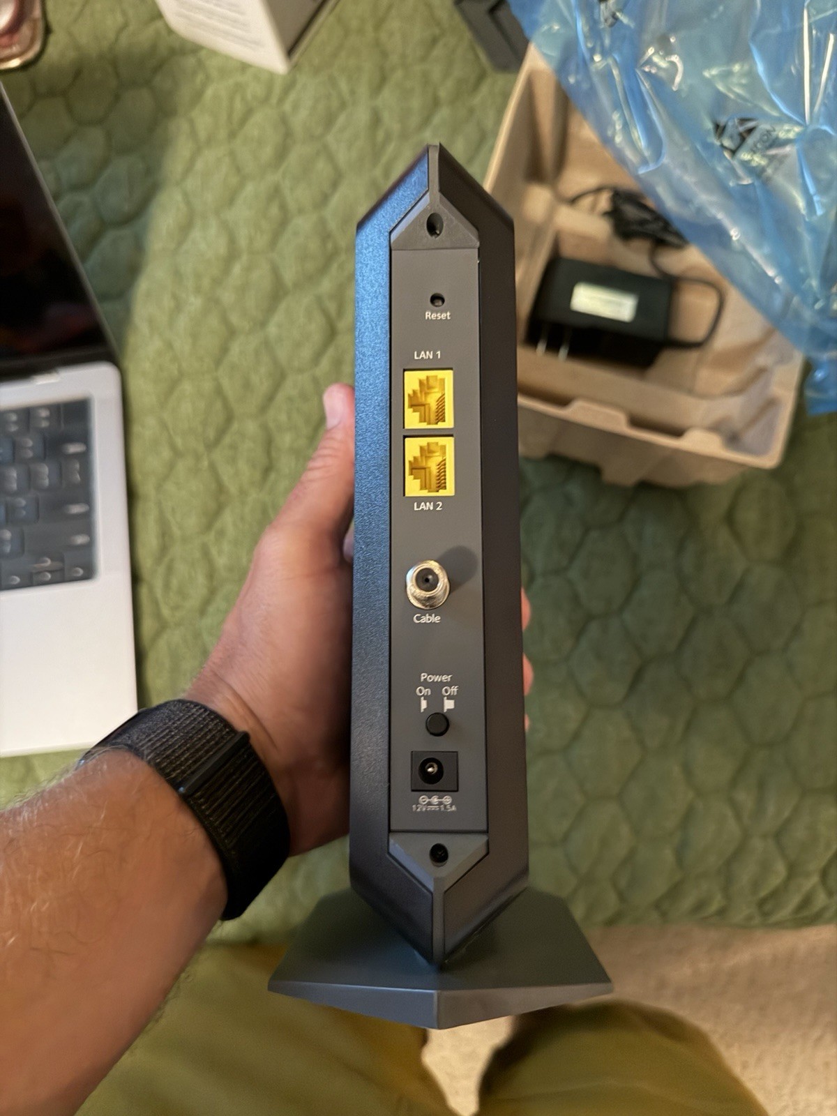NETGEAR Nighthawk CM1100 DOCSIS 3.1 1Gbps Multi-Gig Cable Modem
