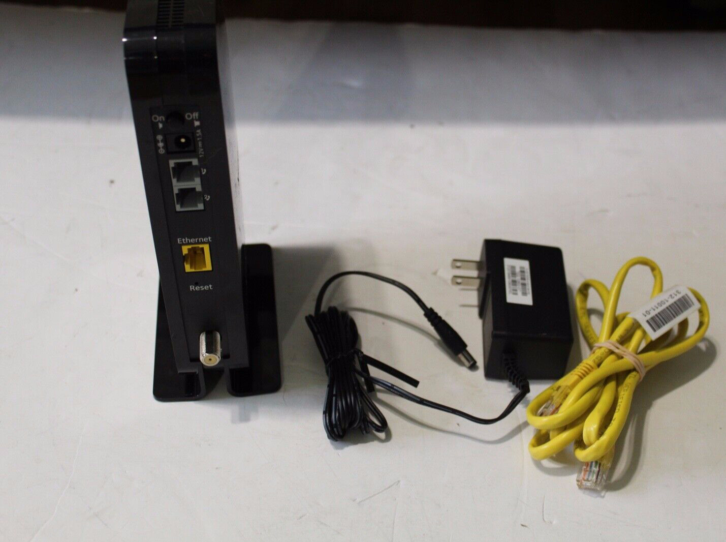 NETGEAR CM500V Cable Modem WITH ETHERNET CABLE AND POWER PLUG