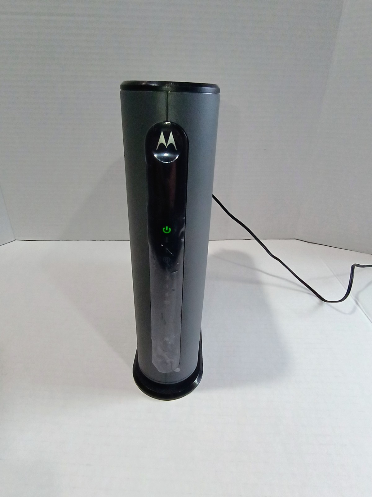 Motorola MG7315 8×4 343 Mbps DOCSIS 3.0 Cable Modem Plus N450 Wi-Fi Router