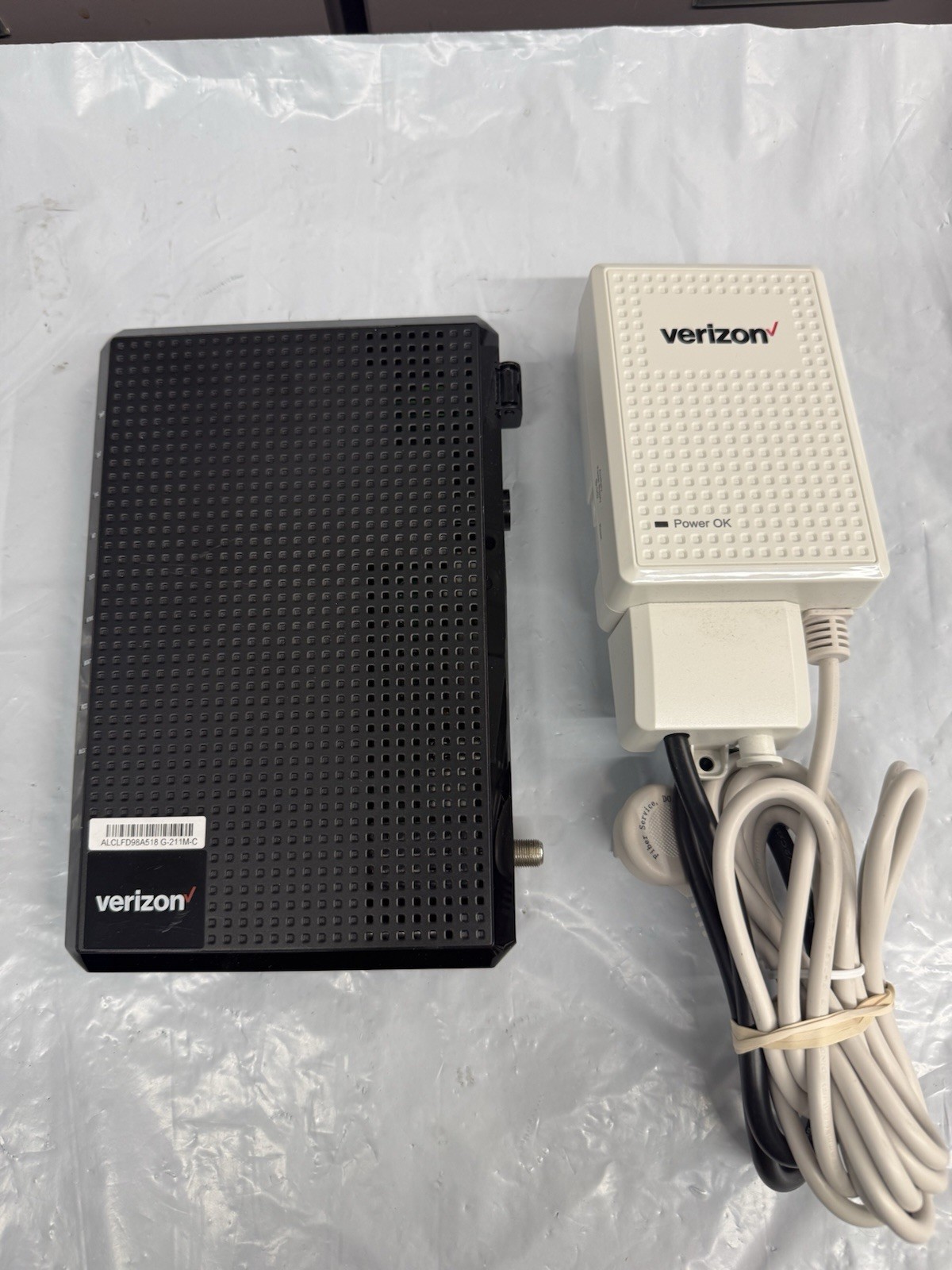 Nokia BVMG500FRA Verizon FiOS Fiber ONT Optical Network Terminal w/ Power