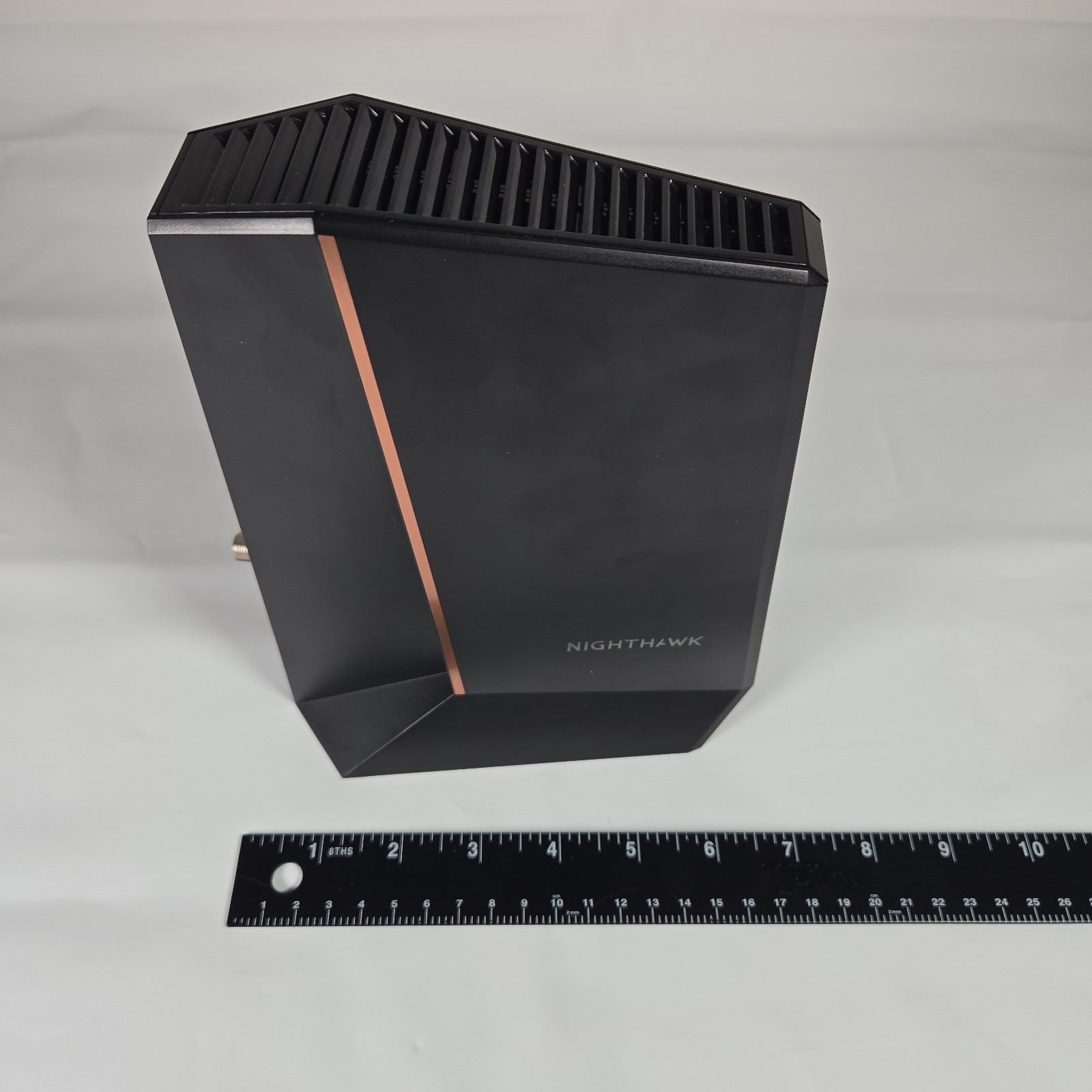 NETGEAR Nighthawk CM2000 DOCSIS 3.1 Cable Modem 2.5Gbps w/ Coax & Ethernet Cable