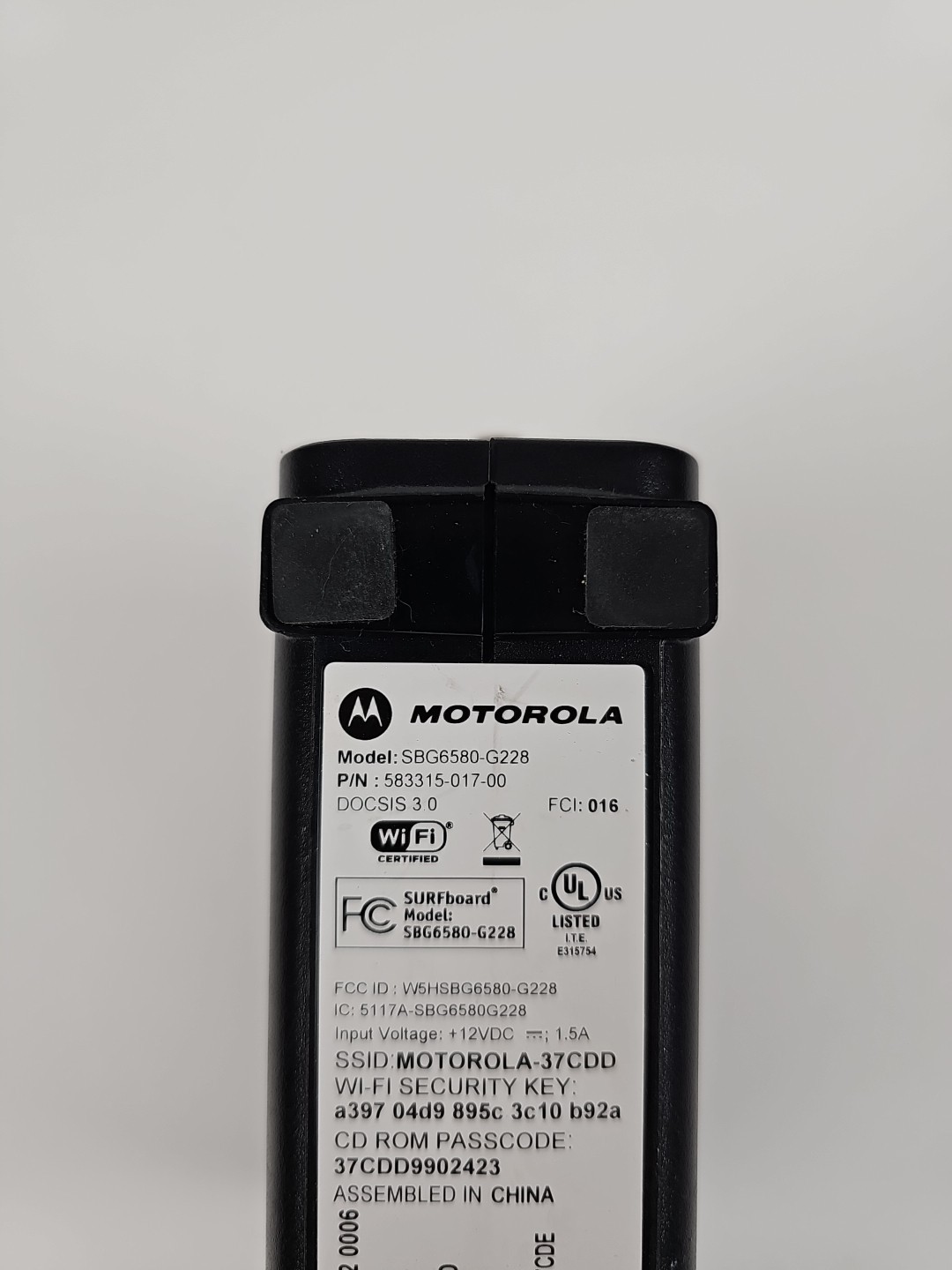 Motorola ARRIS SURFboard SBG6580 DOCSIS 3.0 Cable Modem and Wi-Fi Router