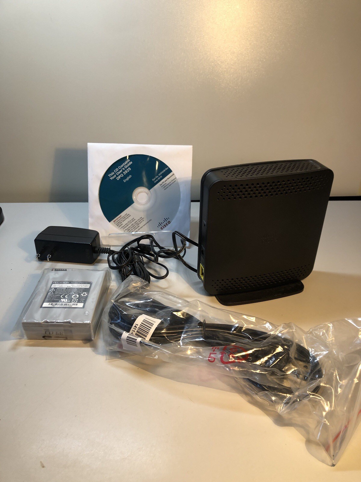 CISCO DPQ3925 NEW Cable Modem * NEW in the box