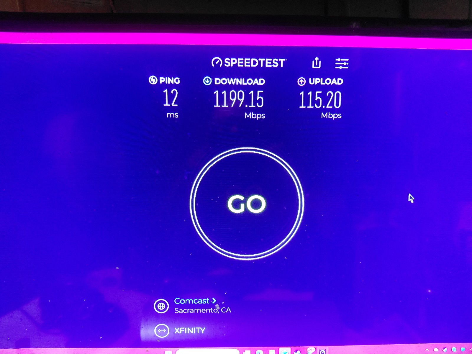 NETGEAR Nighthawk Cable Modem CM2000 2.5Gb + LINKSYS EA6400 wifi router AC1600