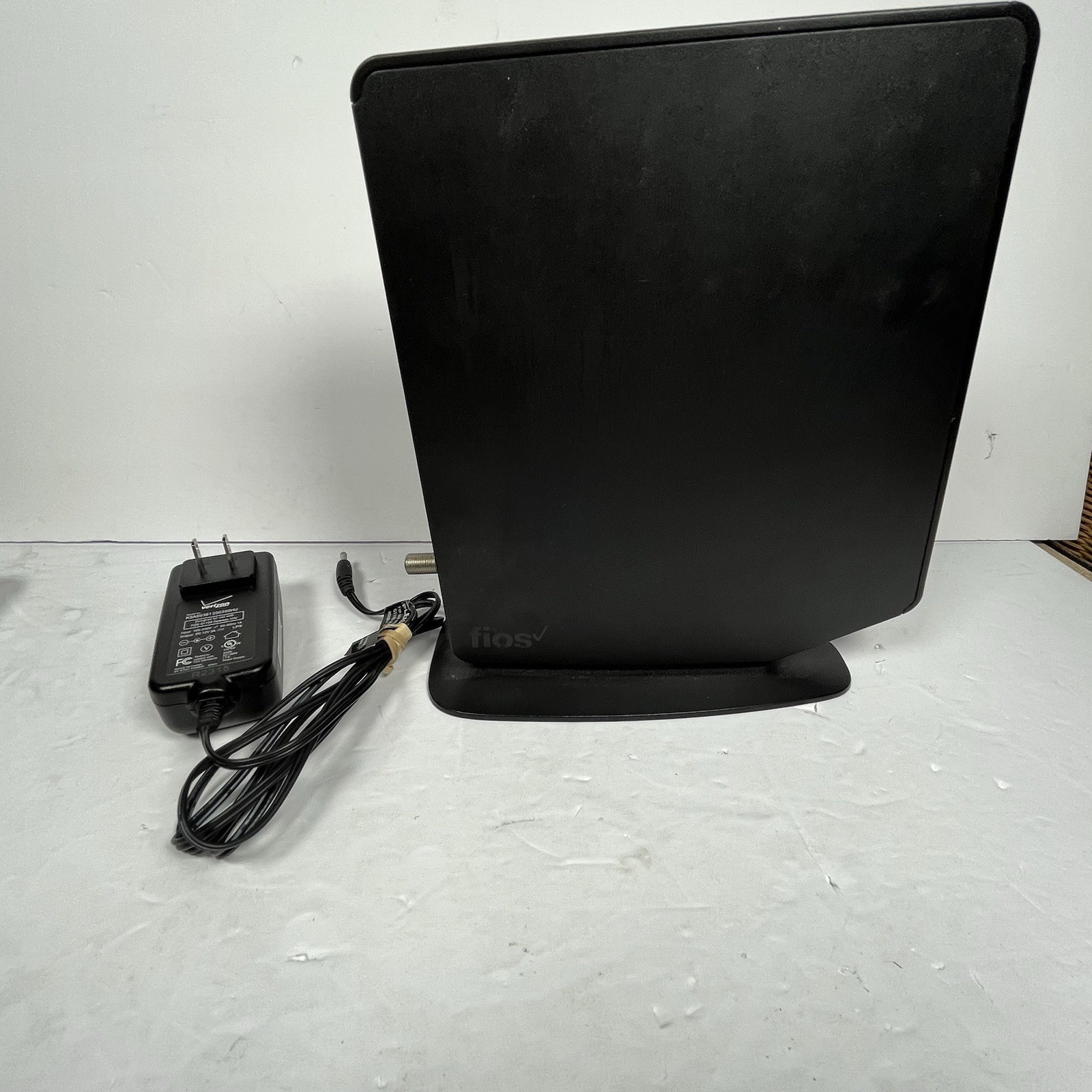 Verizon Fios Quantum Gateway 4-Port Wi-Fi Router – Black Model FIOS-G1100