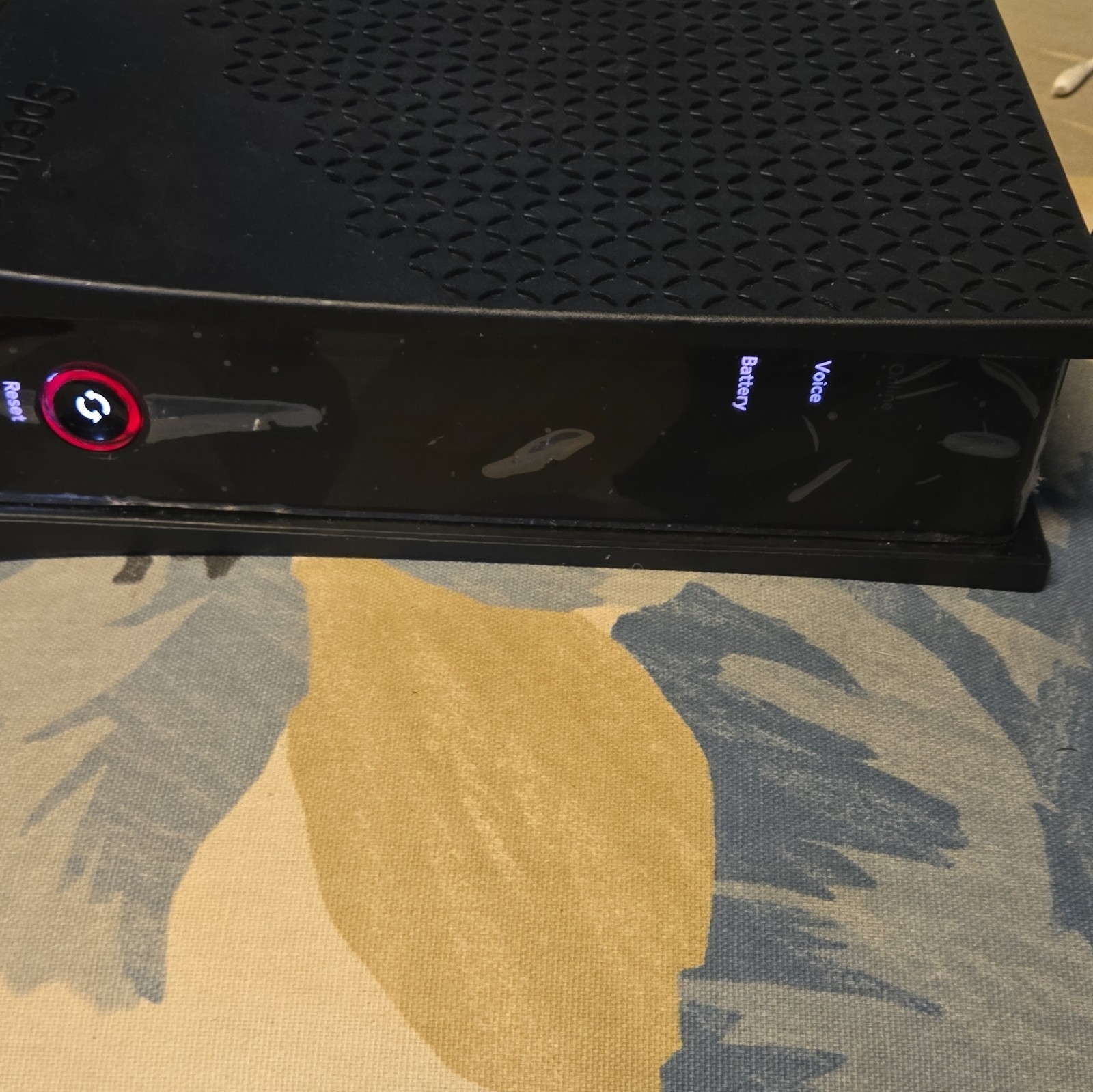 Spectrum ES2251 DOCSIS 3.1 eMTA Cable Modem 2.5 Gbps 1-Port Ethernet Black