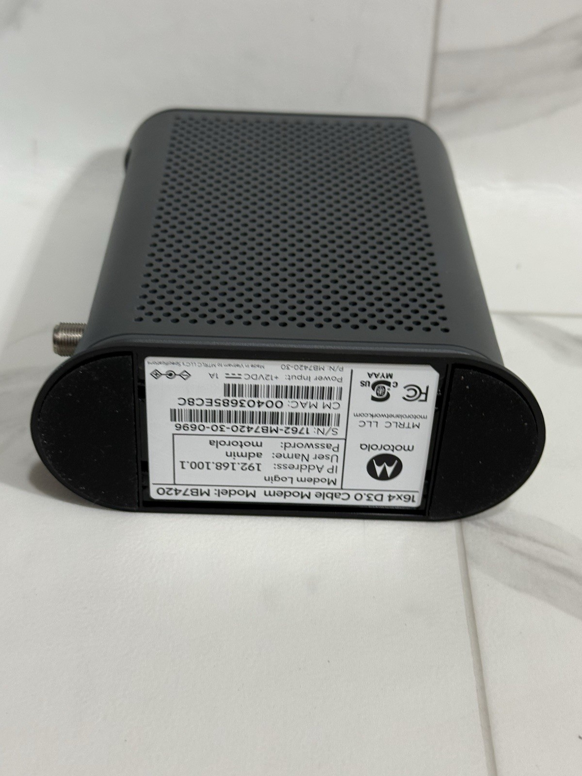 Motorola MB7420-10 16×4 686 Mbps DOCSIS 3.0 Cable Modem New Open Box
