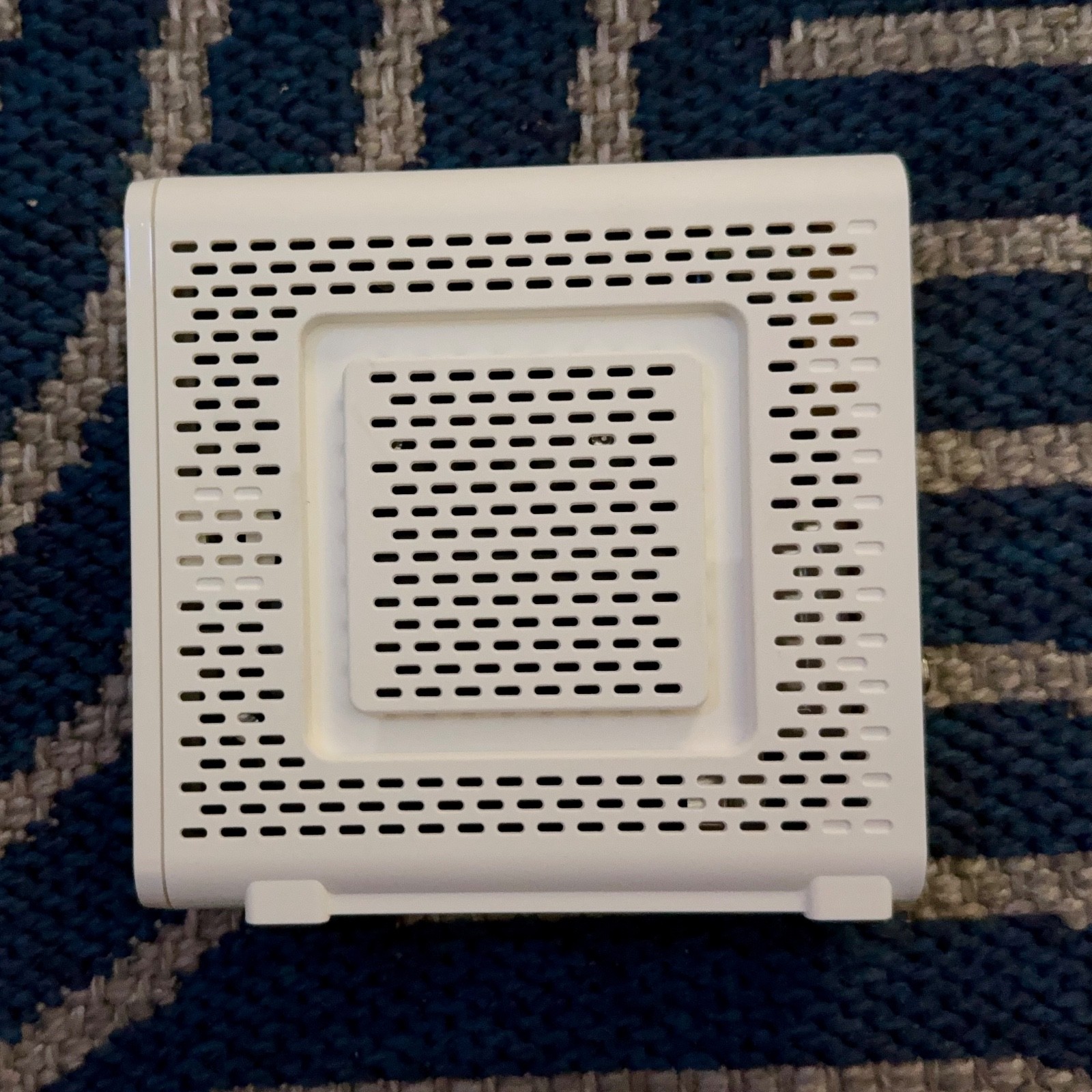 ARRIS SURFboard SB8200 DOCSIS 3.1 Cable Modem